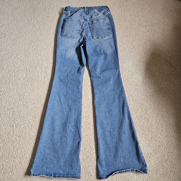 Good American Power Stretch Pull-on Flare Jeans Medium - Picture 3 of 8